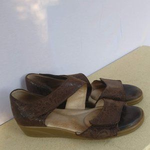 Handmade in Israel, BeautiFeel DITA total comfort padded Leather Sandal 8us